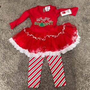 NWT Counting Daisies Christmas Outfit